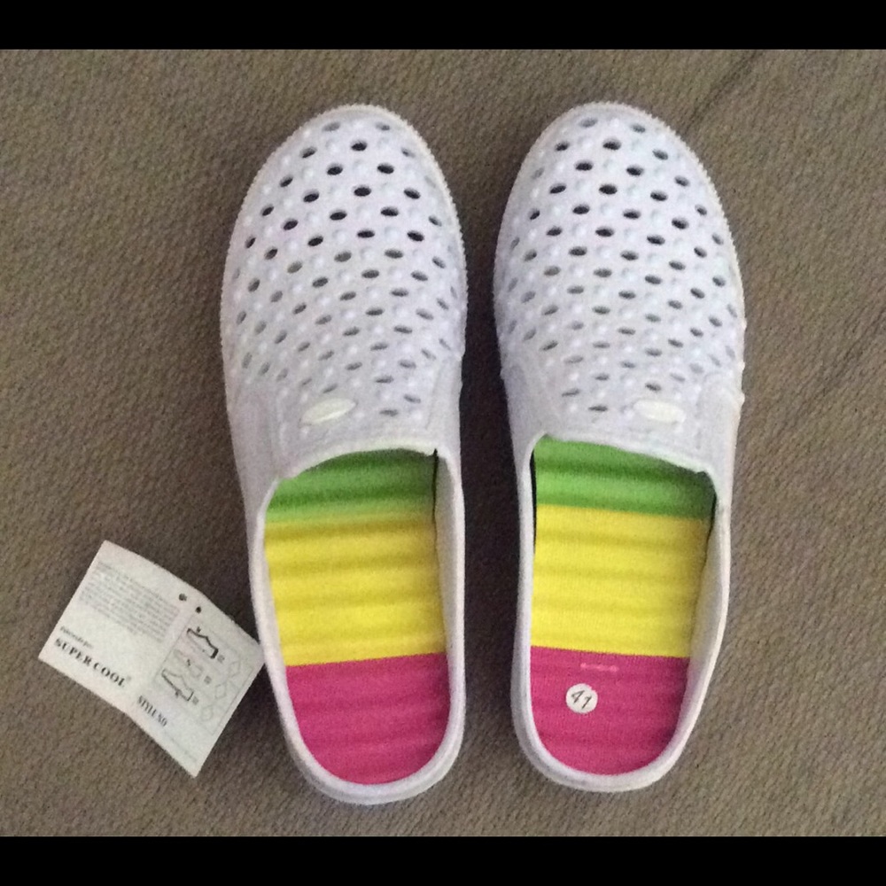 Shoes, slip on